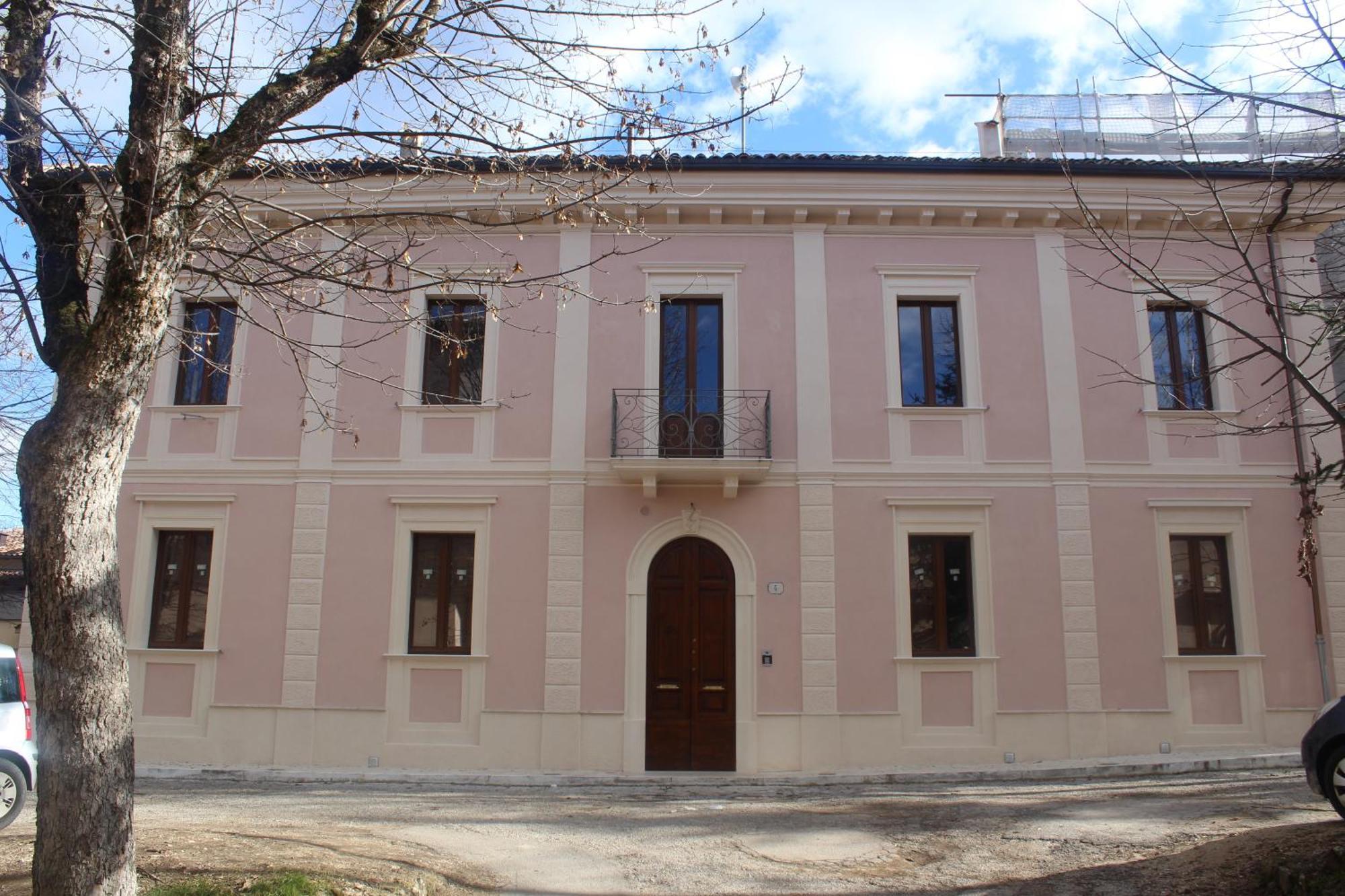 Guest House La Casa Del Mandatario LʼAquila Exteriér fotografie